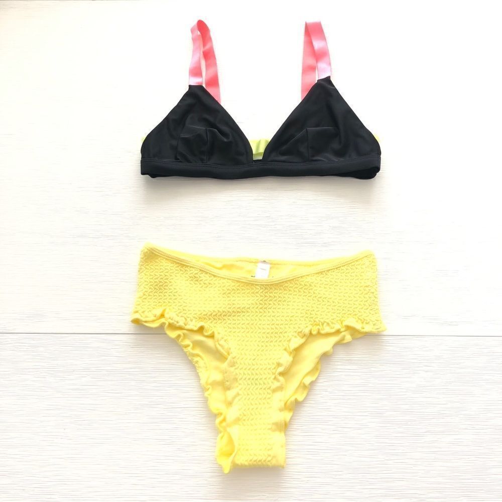 Bundle🛍️ Urban Outfitters Bikini Swimsuit Colorblock Top & Cheeky Bottoms